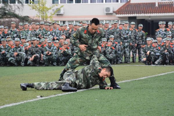 英国365(集团)公司官方网站