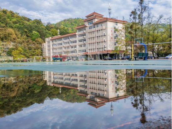 英国365(集团)公司官方网站