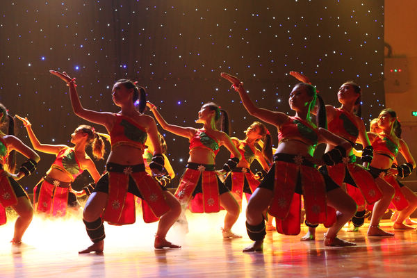 英国365(集团)公司官方网站