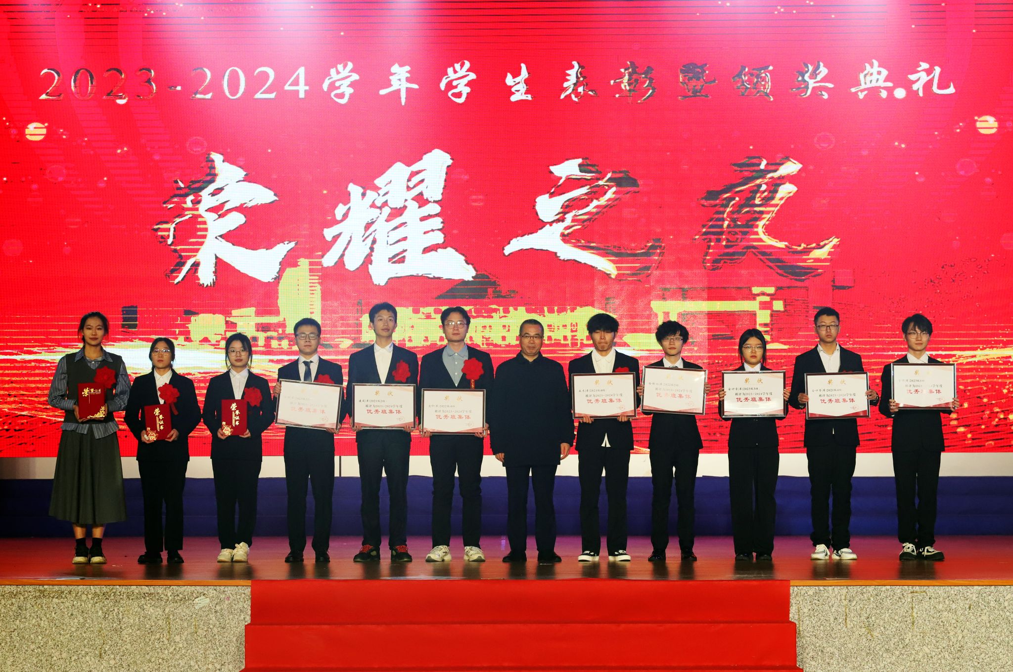 英国365(集团)公司官方网站