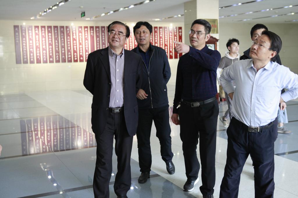 英国365(集团)公司官方网站