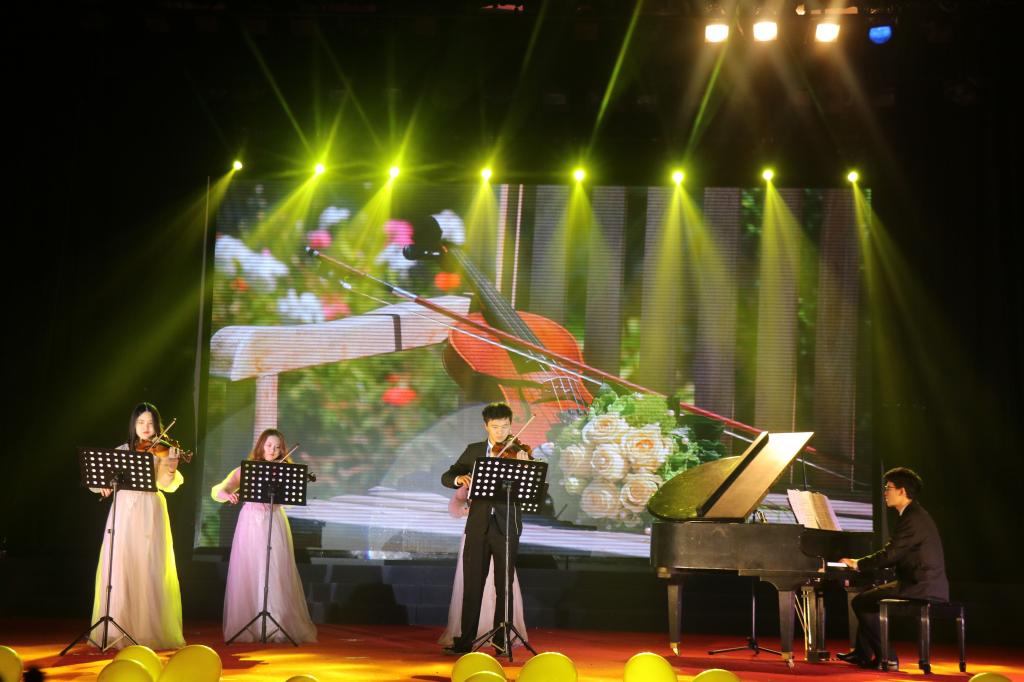 英国365(集团)公司官方网站