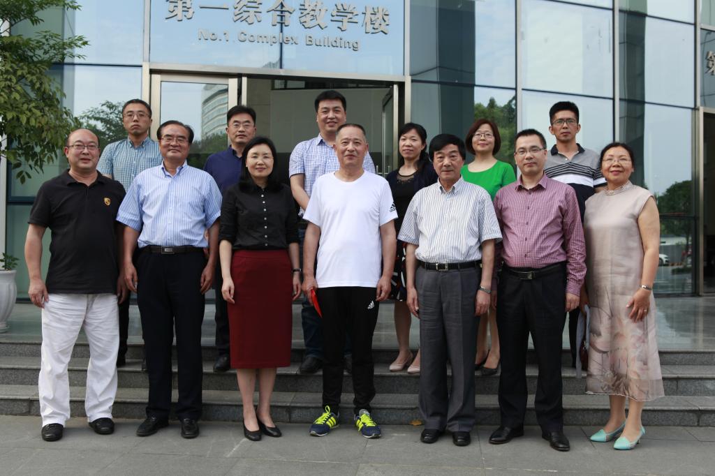 英国365(集团)公司官方网站