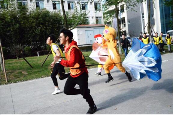 英国365(集团)公司官方网站