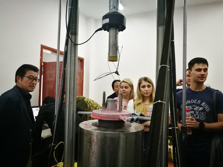 英国365(集团)公司官方网站