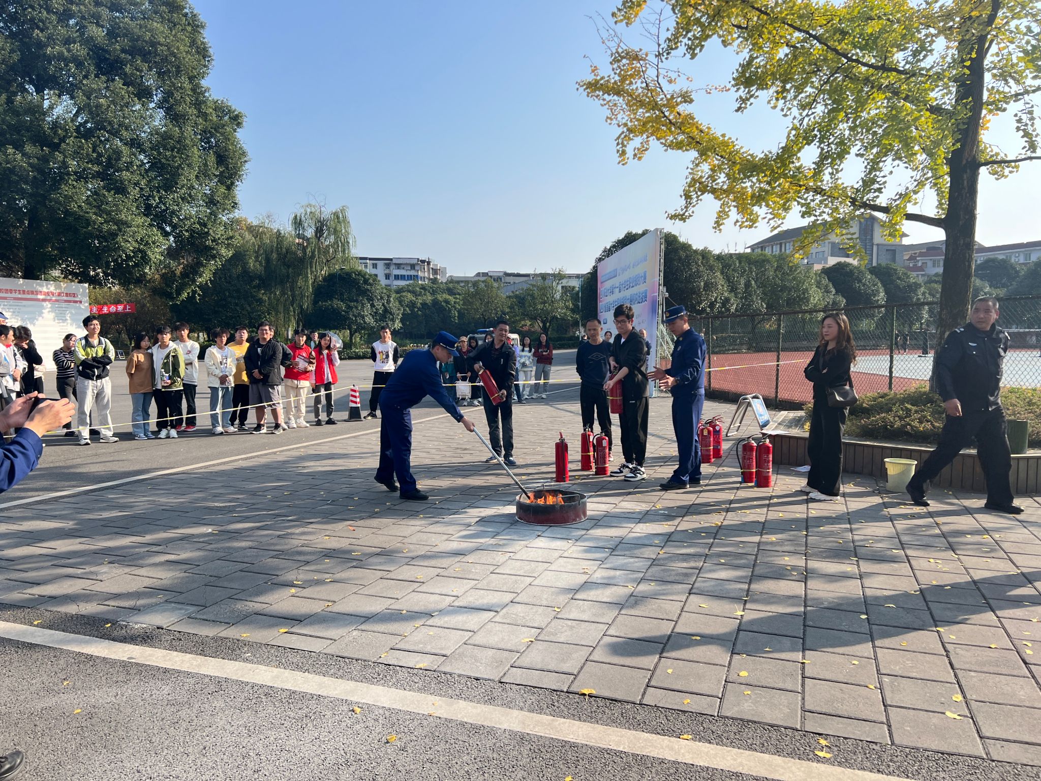 英国365(集团)公司官方网站