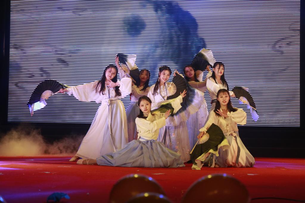 英国365(集团)公司官方网站