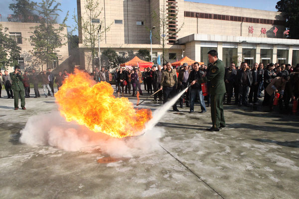 英国365(集团)公司官方网站