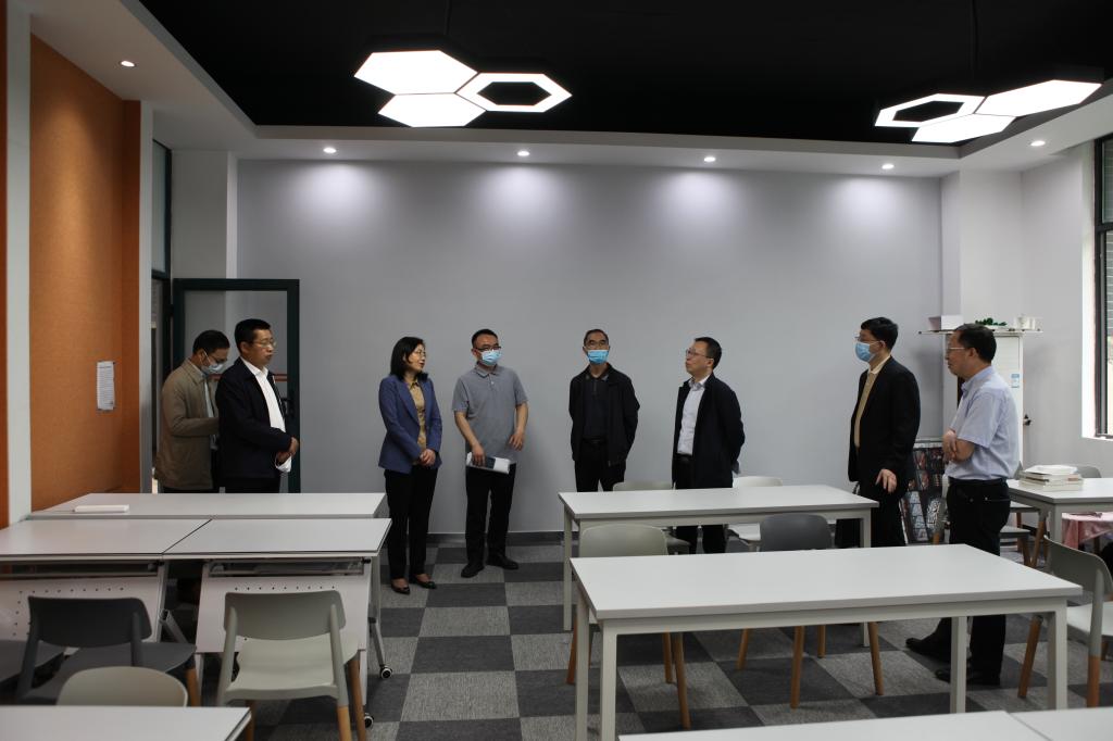 英国365(集团)公司官方网站