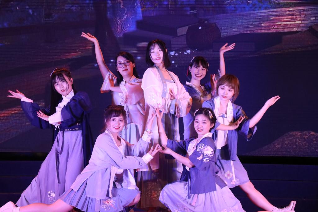 英国365(集团)公司官方网站