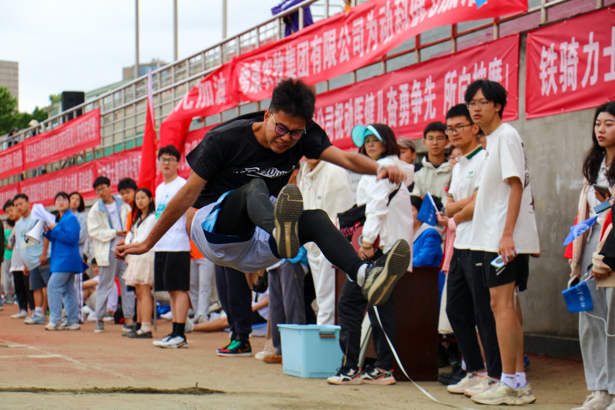 英国365(集团)公司官方网站