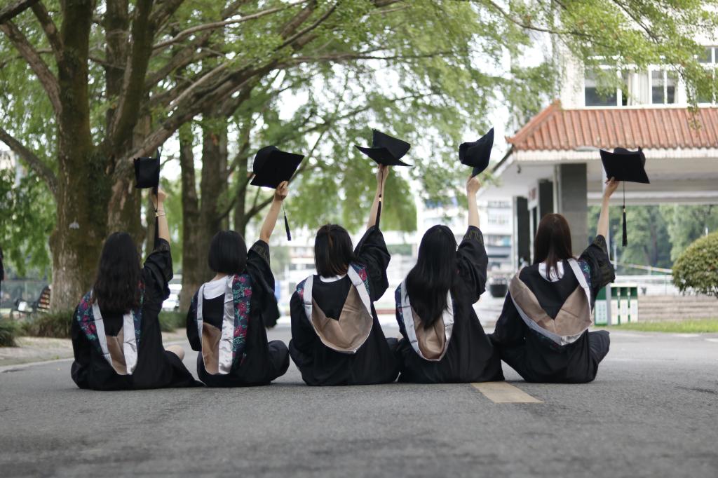 英国365(集团)公司官方网站