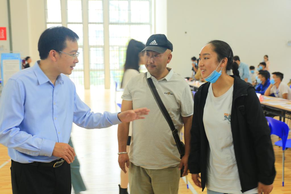 英国365(集团)公司官方网站