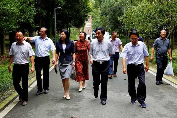 英国365(集团)公司官方网站