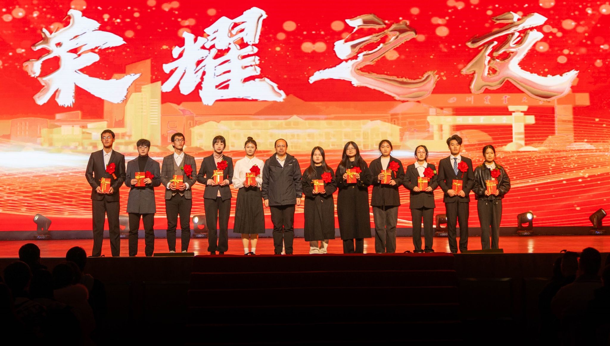 英国365(集团)公司官方网站