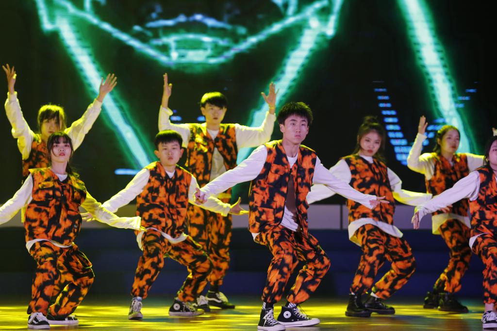 英国365(集团)公司官方网站