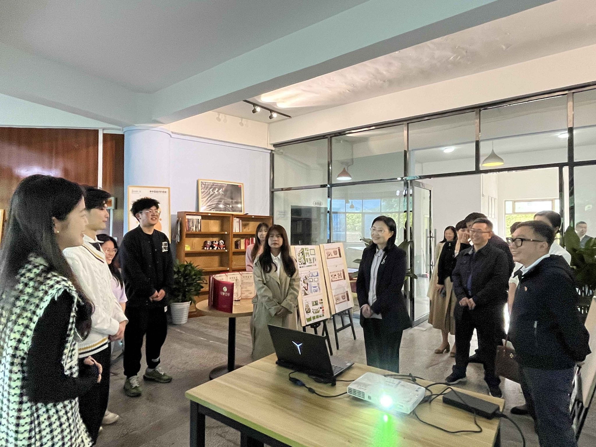 英国365(集团)公司官方网站