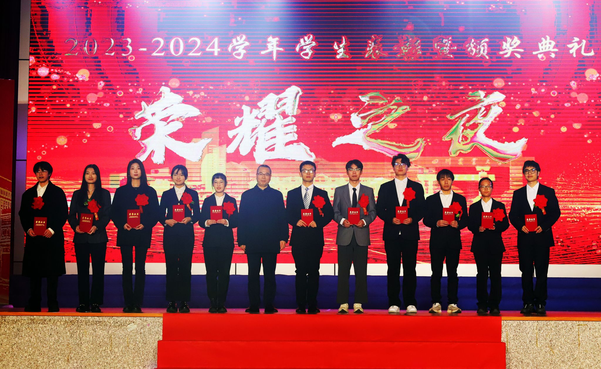 英国365(集团)公司官方网站