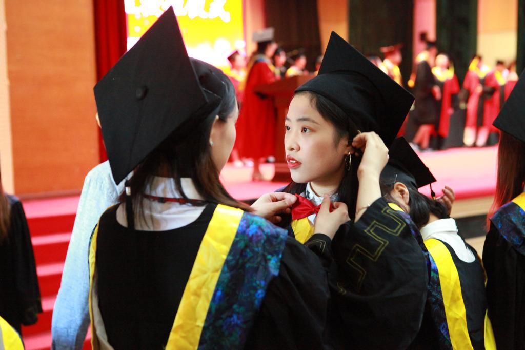 英国365(集团)公司官方网站